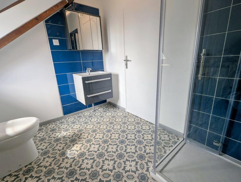 Maison - 200 m² - 8 pièces