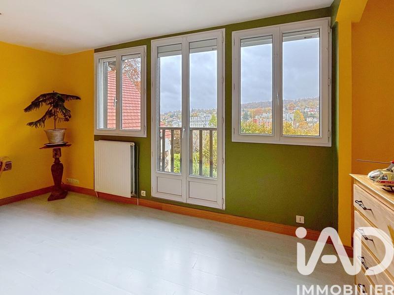 Maison - 215 m² - 8 pièces