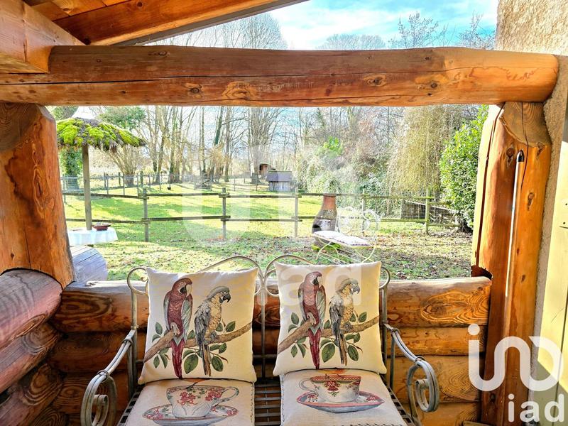 Maison - 14 650 m² - 2 pièces