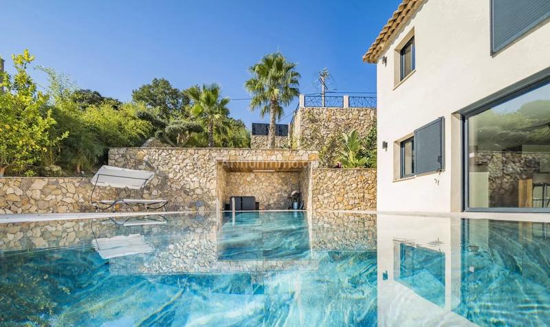 Maison - 200 m² - 6 pièces