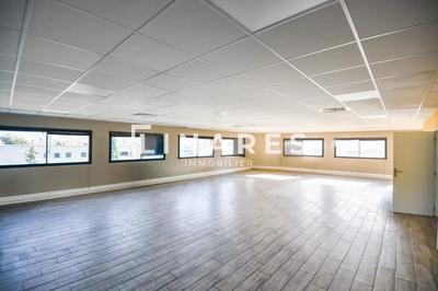 Bureau - 382 m² - 11 pièces