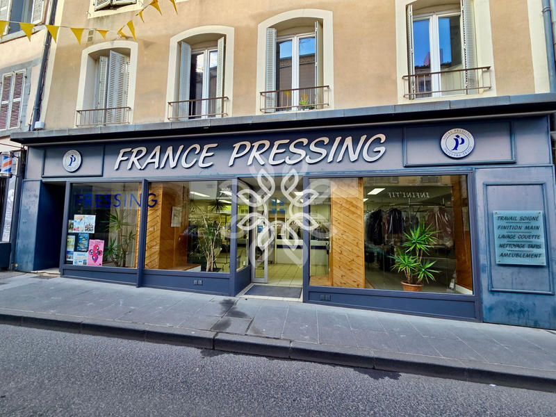 Fonds de commerce - Magasins - 99 m²