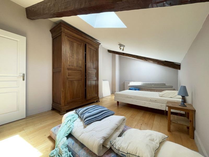 Château - 600 m² - 16 pièces