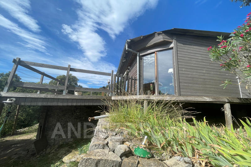 Maison - 207 m² - 7 pièces