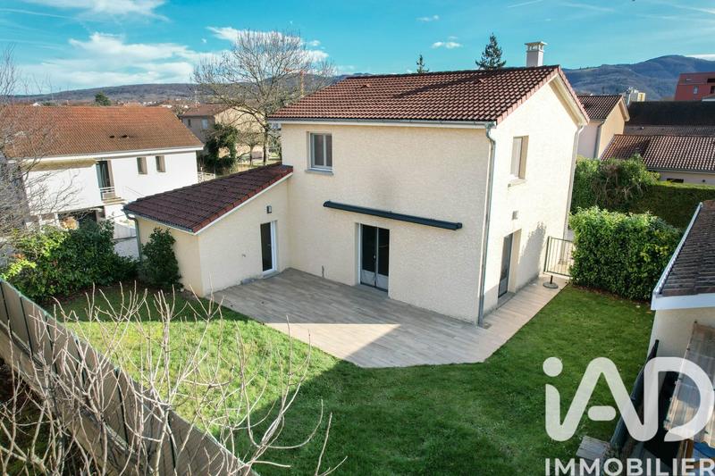 Maison - 108 m² - 4 pièces