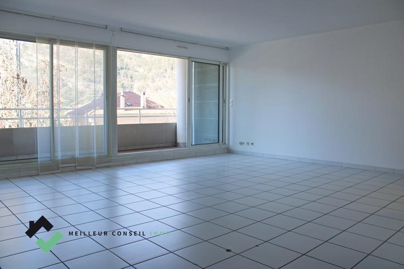 Appartement - 90 m² - 4 pièces