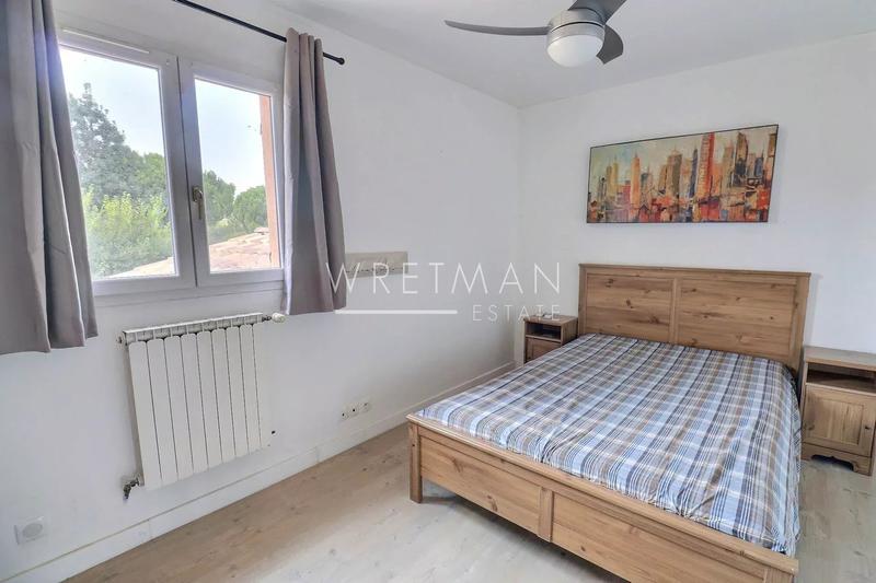 Villa - 232 m² - 9 pièces