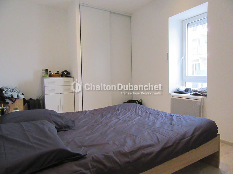 Immeuble - 210 m² - 8 pièces