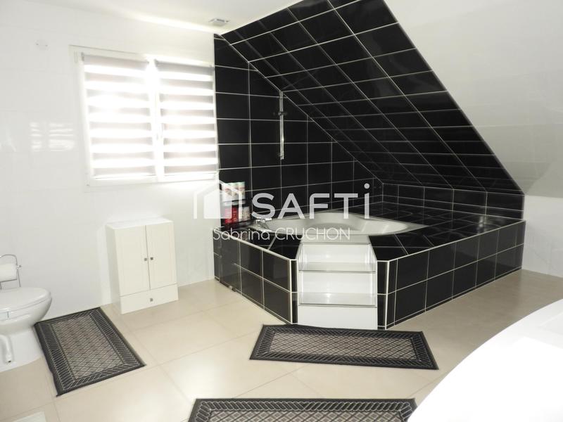 Maison - 168 m² - 5 pièces