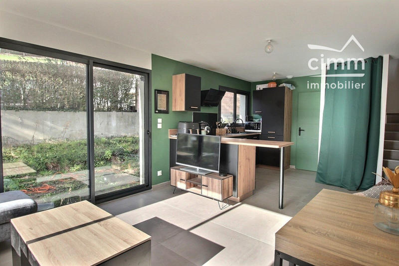 Villa - 90 m² - 4 pièces