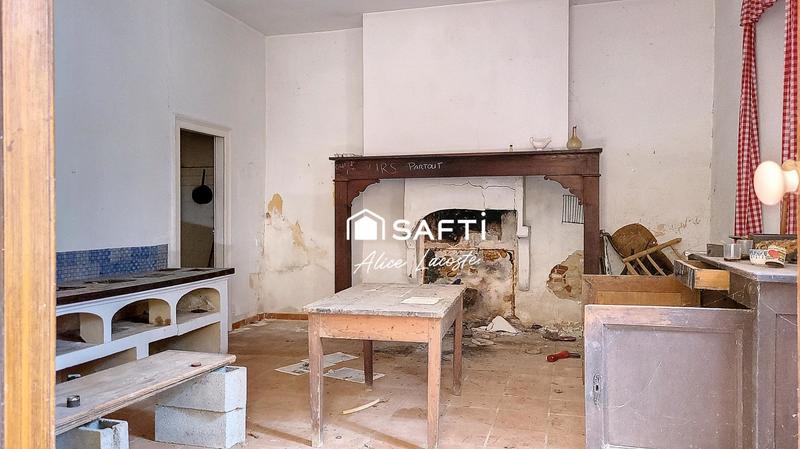 Maison - 400 m² - 12 pièces