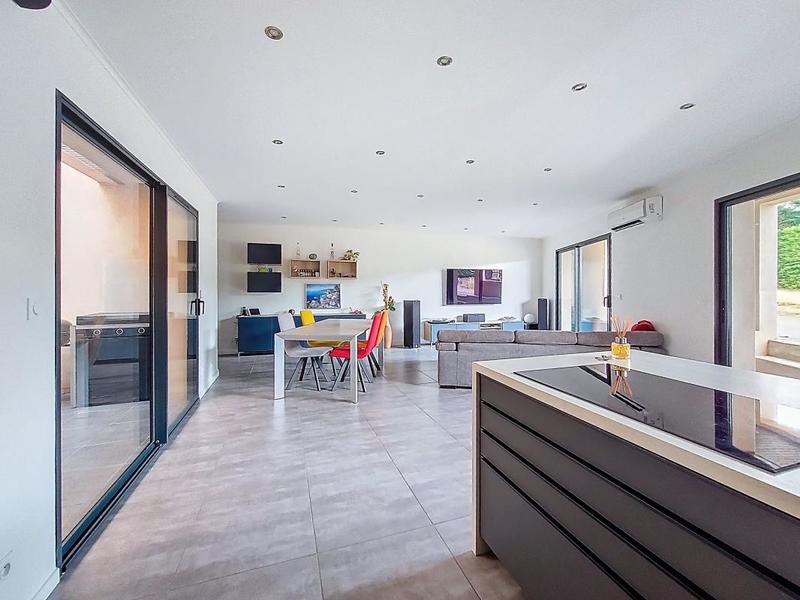 Maison - 171 m² - 5 pièces