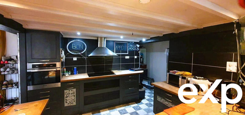 Maison - 140 m² - 5 pièces