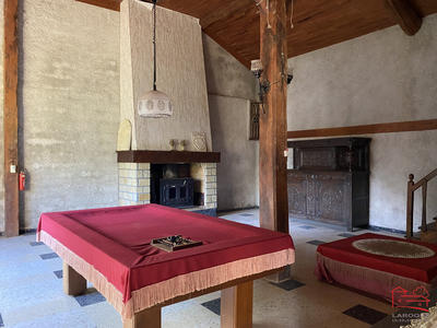 Maison - 170 m² - 8 pièces