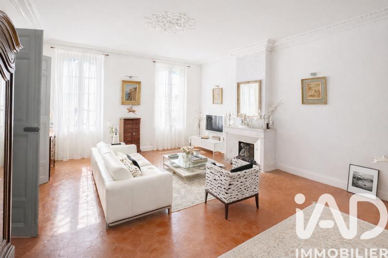 Bastide - 400 m² - 11 pièces