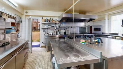 Local commercial - 620 m² - 10 pièces