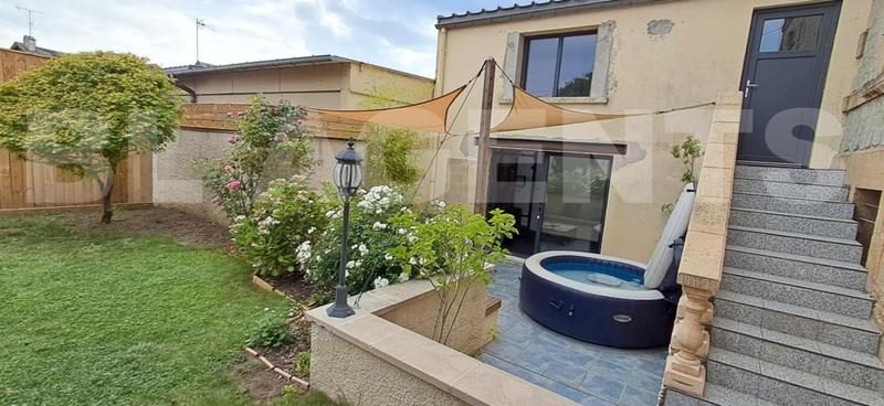 Maison - 140 m² - 5 pièces