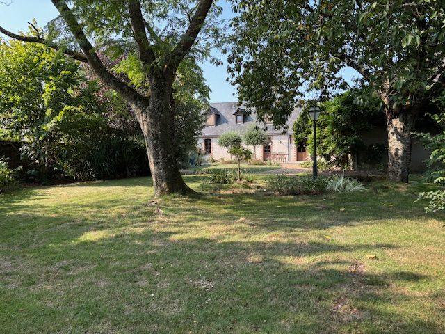 Maison ancienne - 215 m² - 7 pièces