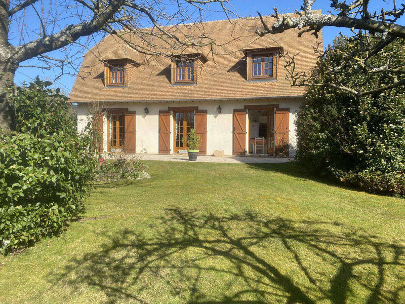 Maison - 136 m² - 7 pièces