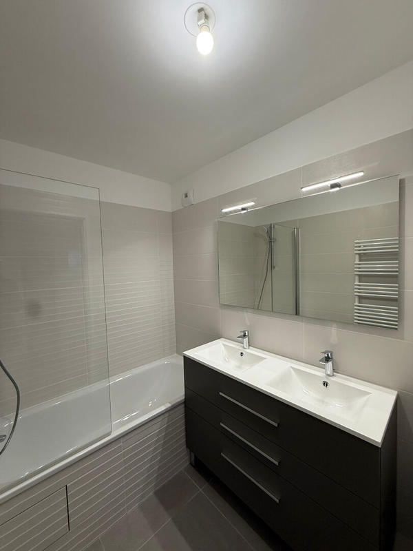 Appartement - 105 m² - 4 pièces