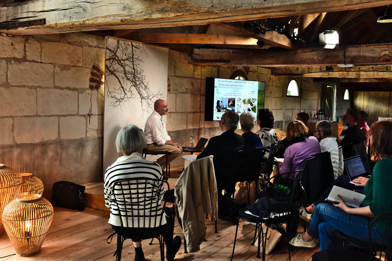 Conversations sous l'arbre au Domaine de Chaumont-sur-Loire