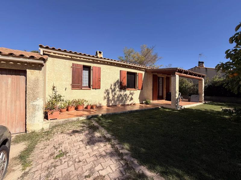 Maison - 95 m² - 4 pièces