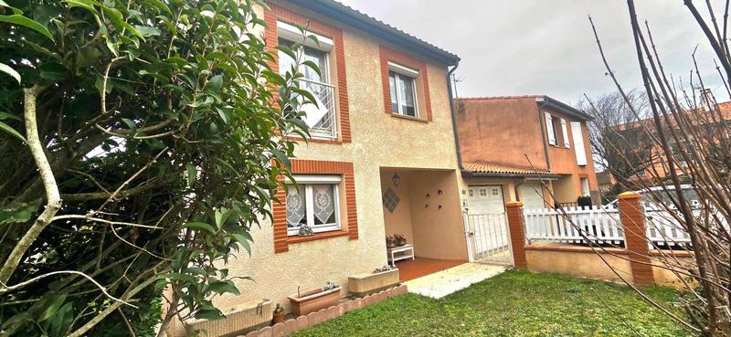 Maison - 98 m² - 5 pièces