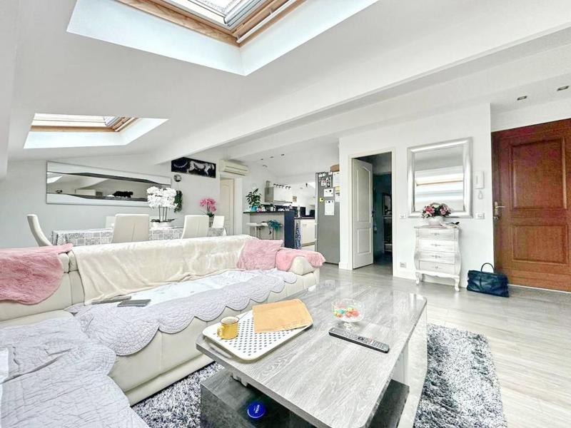 Appartement - 67 m² - 3 pièces