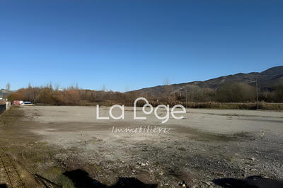 Terrain - 2 000 m²