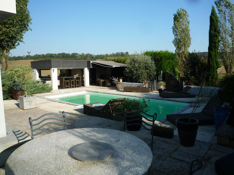 Maison - 291 m² - 7 pièces