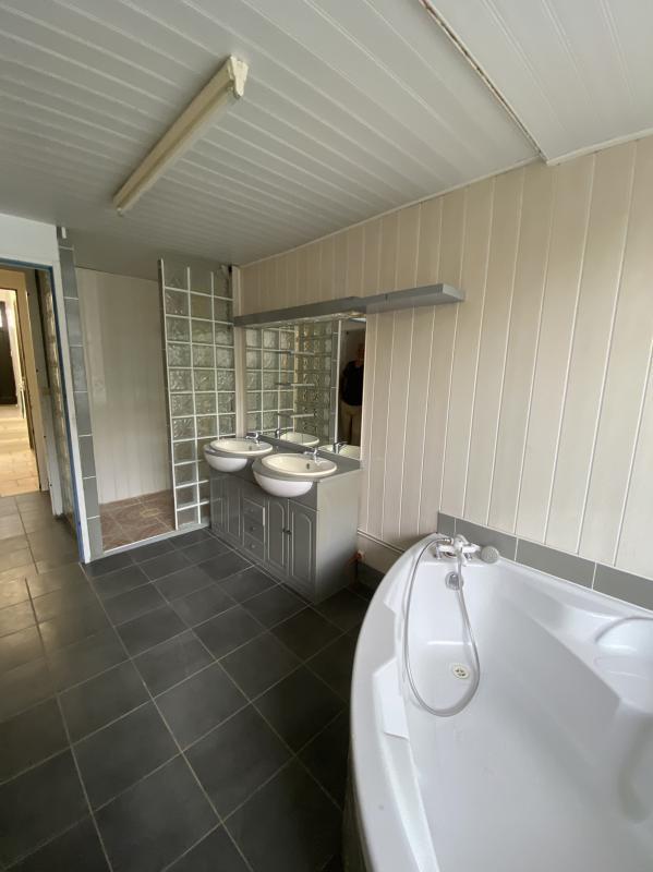 Appartement - 219 m² - 8 pièces