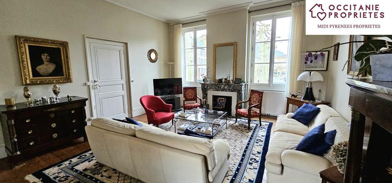 Maison de village - 242 m² - 10 pièces