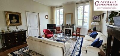 Maison de village - 242 m² - 10 pièces