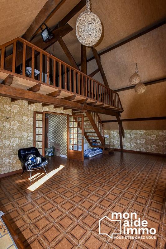 Maison traditionnelle - 240 m² - 9 pièces