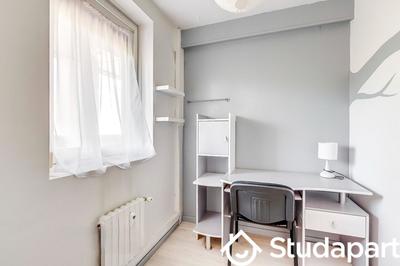 Chambre - 12 m² - 1 pièce