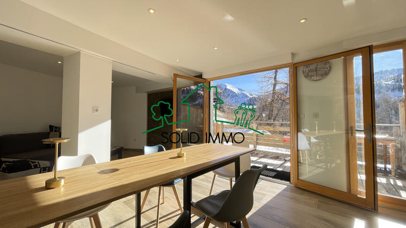 Appartement - 107 m² - 5 pièces