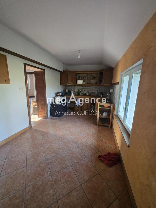 Maison - 147 m² - 11 pièces