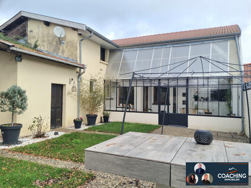 Maison - 187 m² - 9 pièces