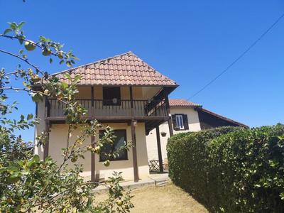 Propriété - 165 m² - 7 pièces