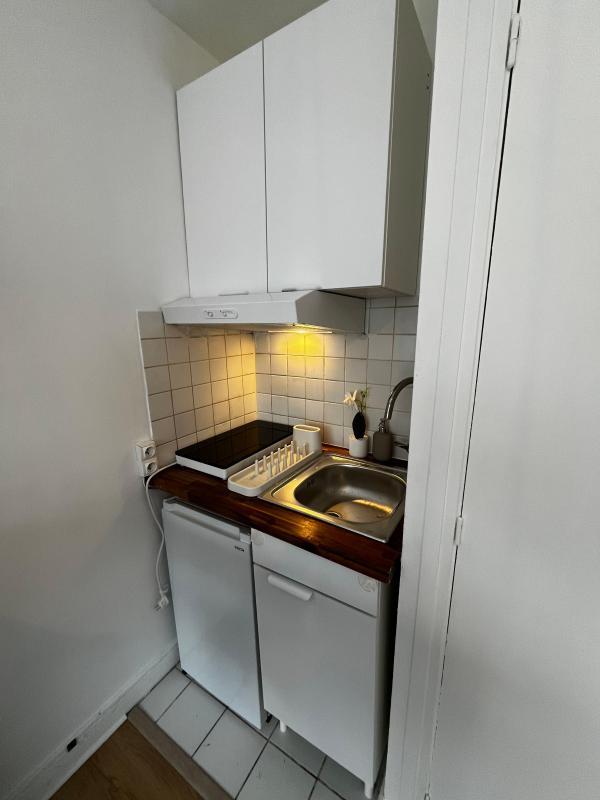 Studio - 11 m² - 1 pièce