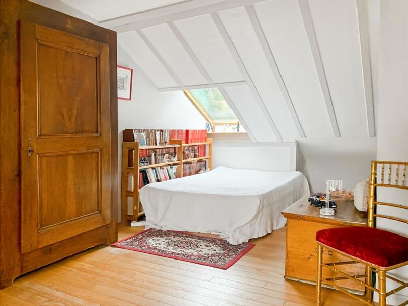 Propriété - 180 m² - 7 pièces