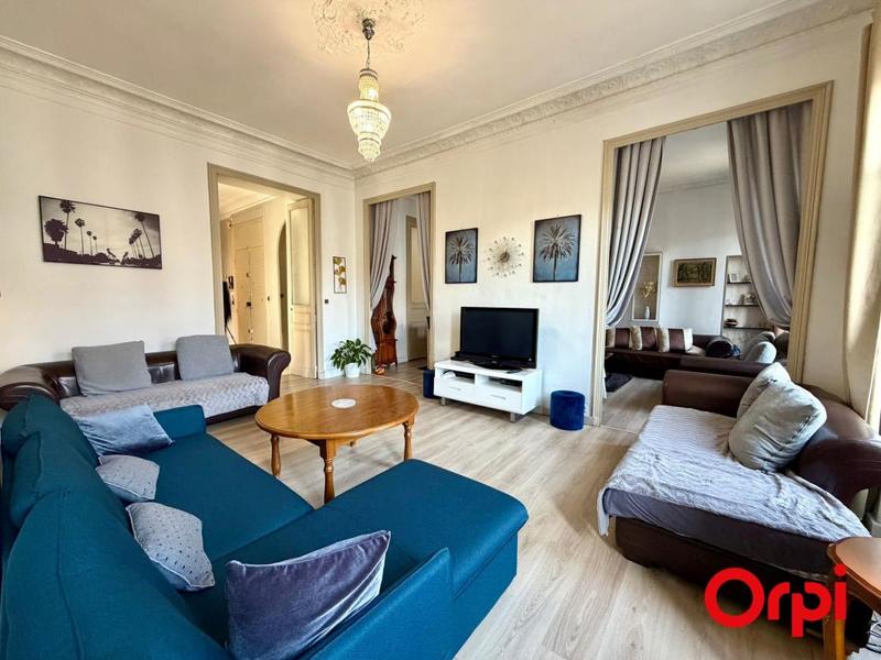 Appartement - 128 m² - 5 pièces