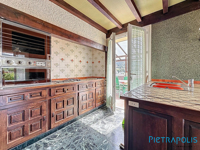 Maison - 180 m² - 5 pièces