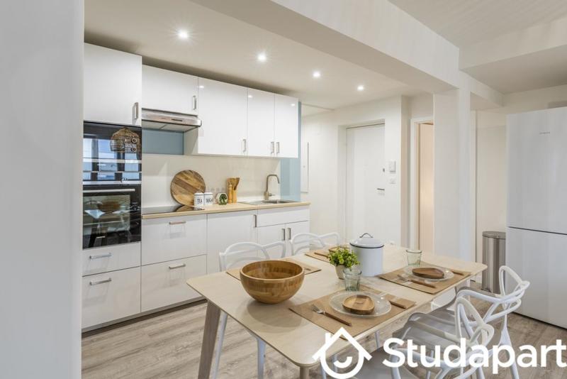 Chambre - 10 m² - 1 pièce