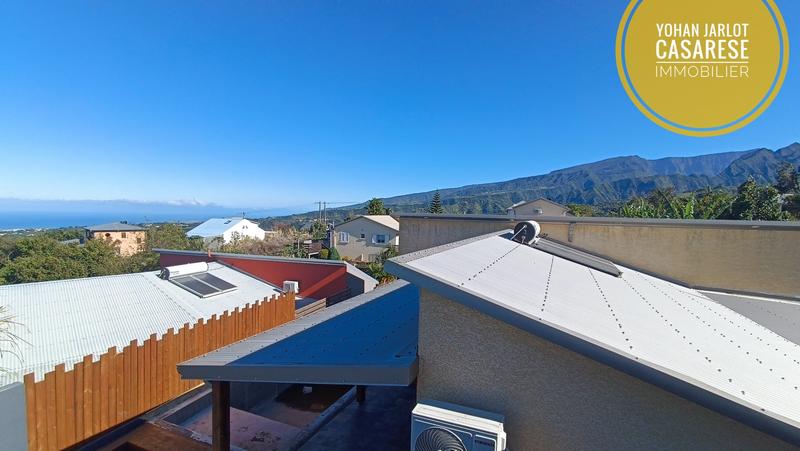 Maison - 98 m² - 4 pièces