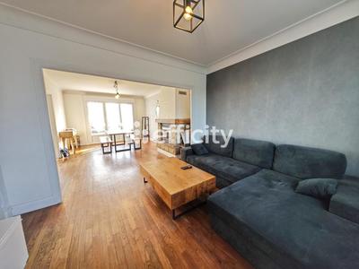 Maison - 114 m² - 5 pièces