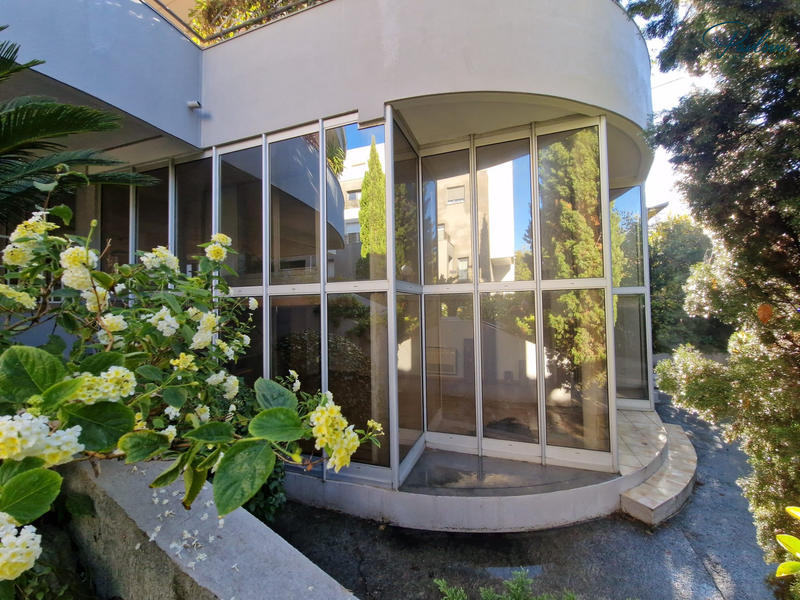 Local commercial - 102 m² - 5 pièces