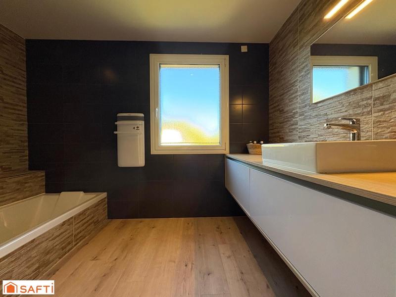 Maison - 160 m² - 6 pièces