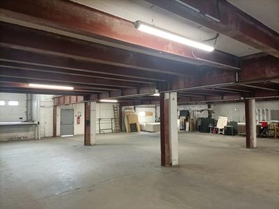 Entrepôt - 4 400 m² - 4 pièces