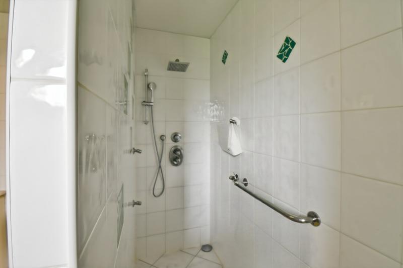 Maison - 180 m² - 8 pièces